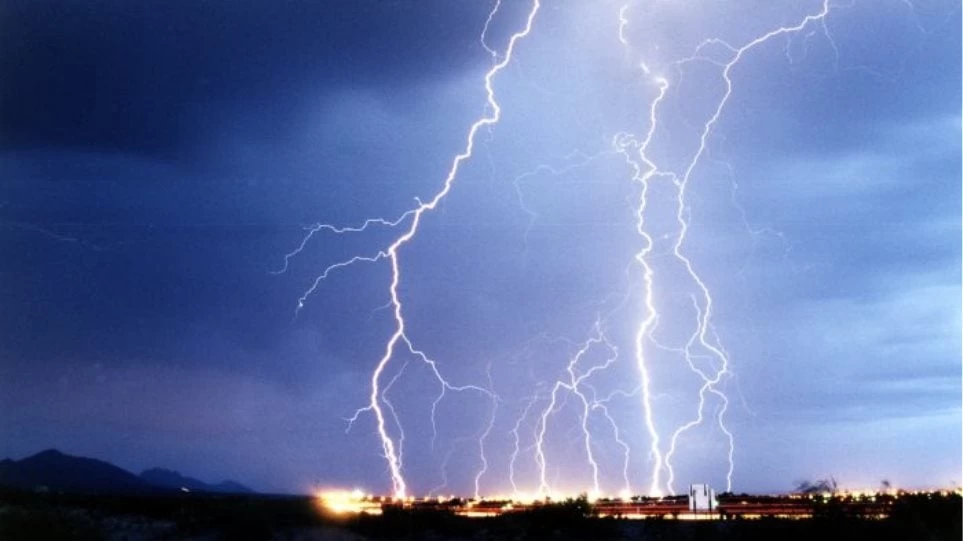 Φλόριντα: Κεραυνός χτύπησε οκτώ άτομα στην παραλία – Ένας άντρας σε κρίσιμη κατάσταση